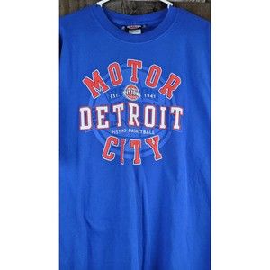 Detroit Pistons Motor City Basketball Tee Collectible Size XL VINTAGE